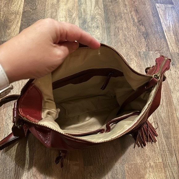 Lucky Brand Deep Red Boho Leather Crossbody - Picture 9 of 14